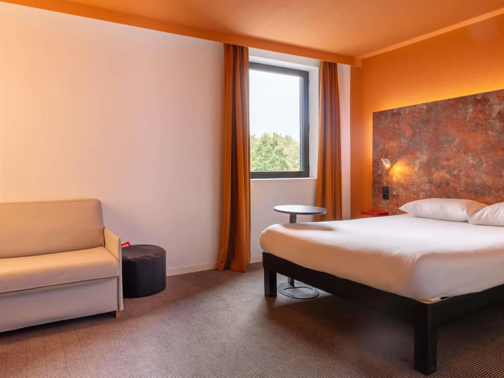 ibis Styles Toulouse Cite Espace - Miniature 6