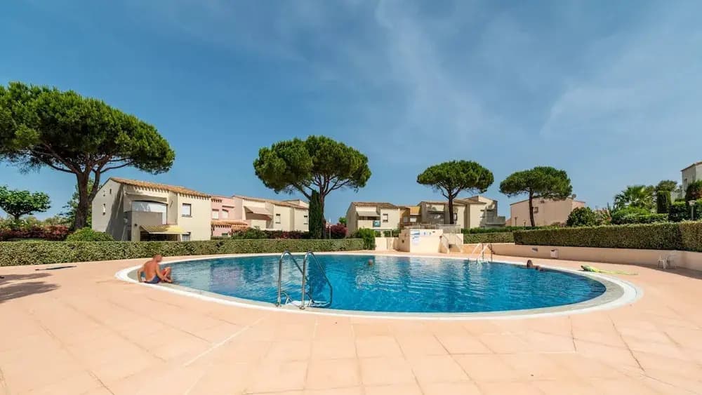 Coastal Comfort in Agde - Miniature 7