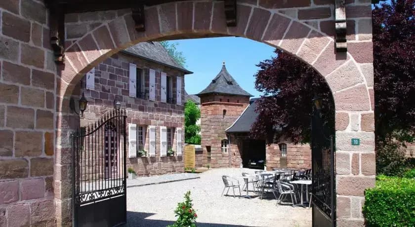 Hôtel Restaurant Le St Julien - Miniature 7