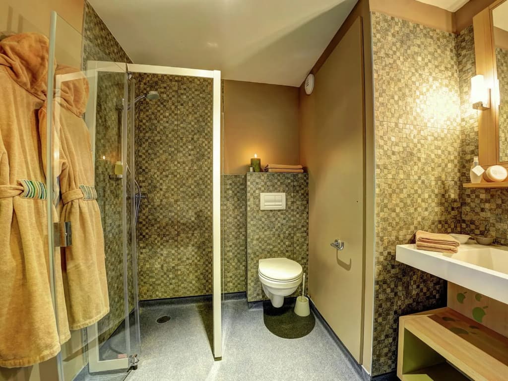 Luxury Apartment in a Gorgeous Area Called La Belle Epoque - Miniature 6