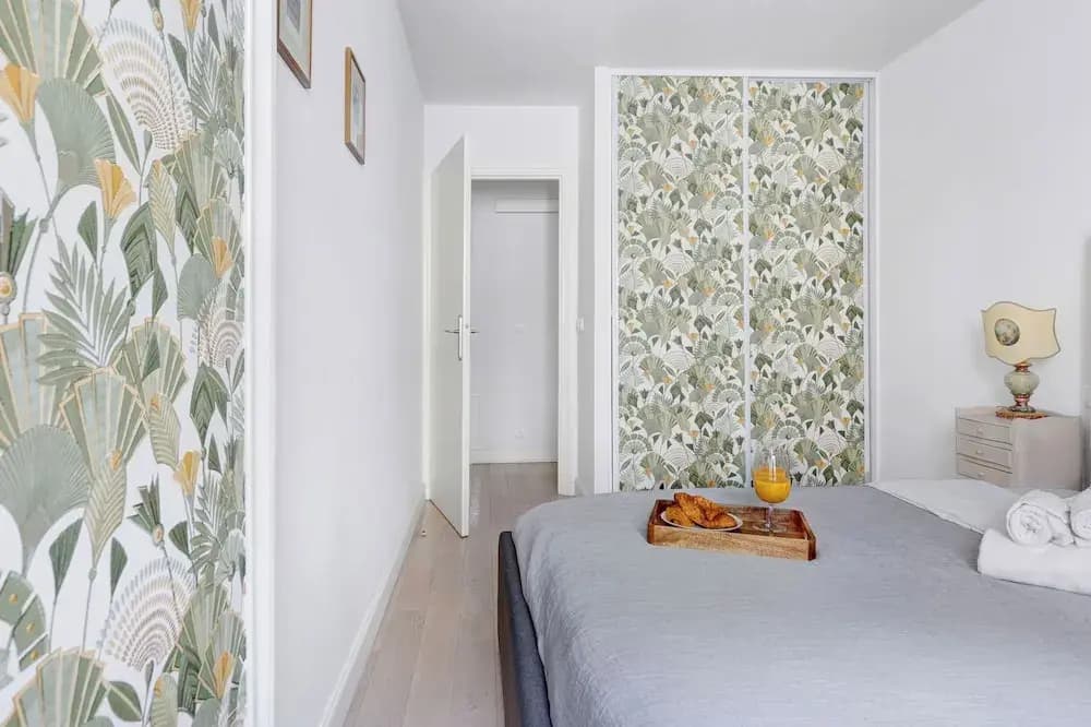 Stylish 2BR Near Faubourg Saint-Honoré - Photo 2