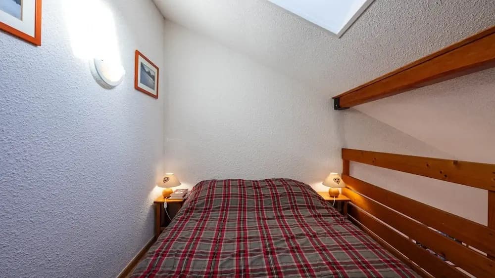 Apartment in Morillon Near Ski Slopes - Photo 2