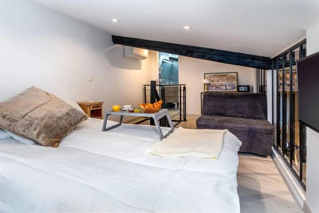 PENTHOUSE Loft 5MIN PALAIS DES FESTIVALS AND BEACH terrace view on castle - Miniature 7