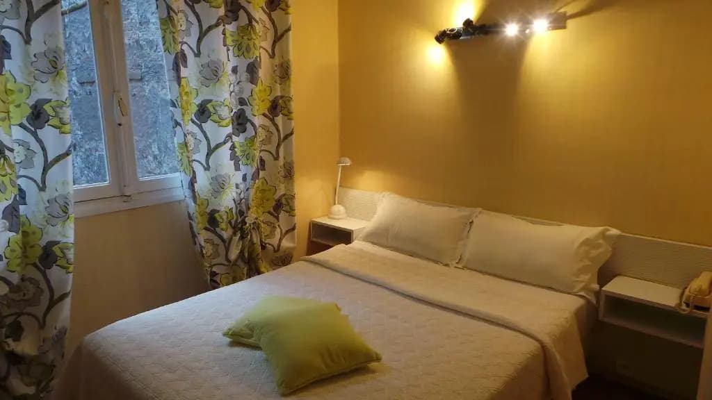 Hôtel Le Cambronne - Photo 4