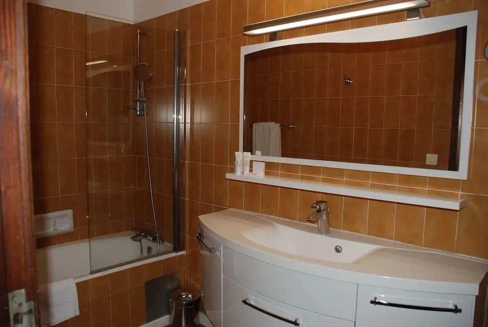 Hotel Les 3 Barbus - Miniature 8