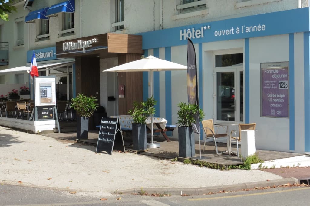 L'Atlantique Hotel - Photo 1