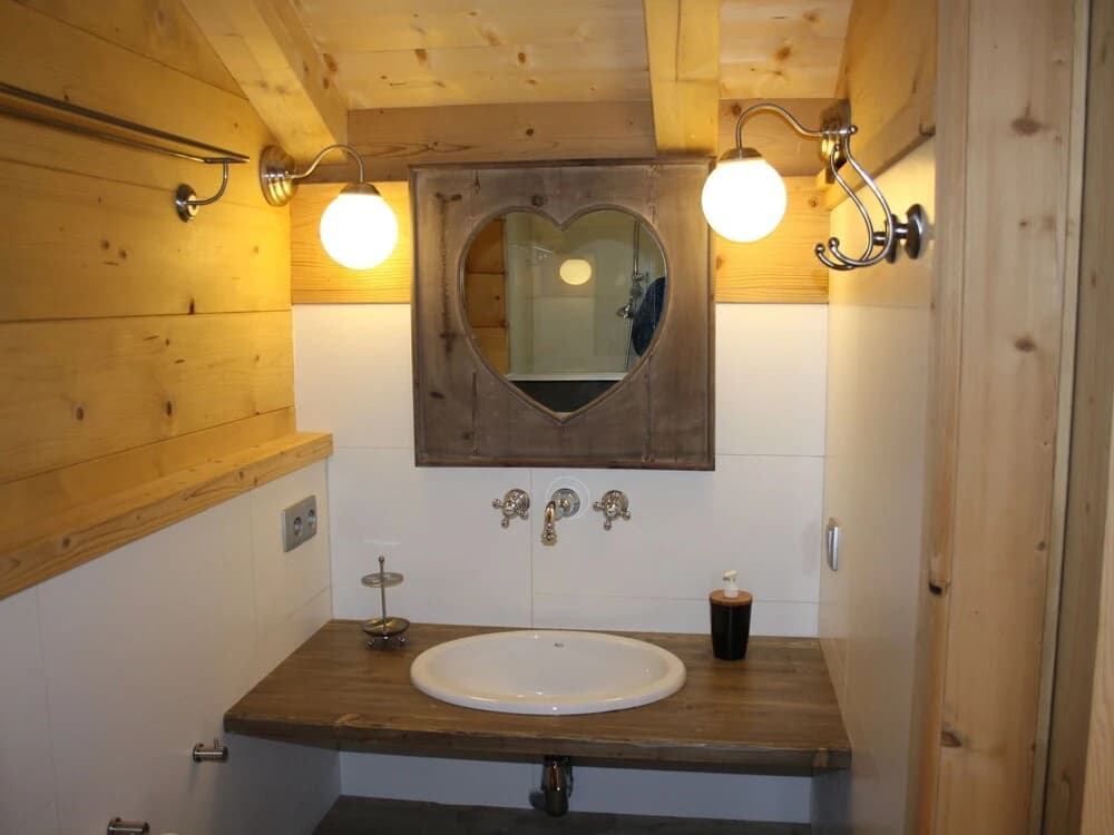 Luxurious Chalet in Le Chinaillon with Sauna - Miniature 6