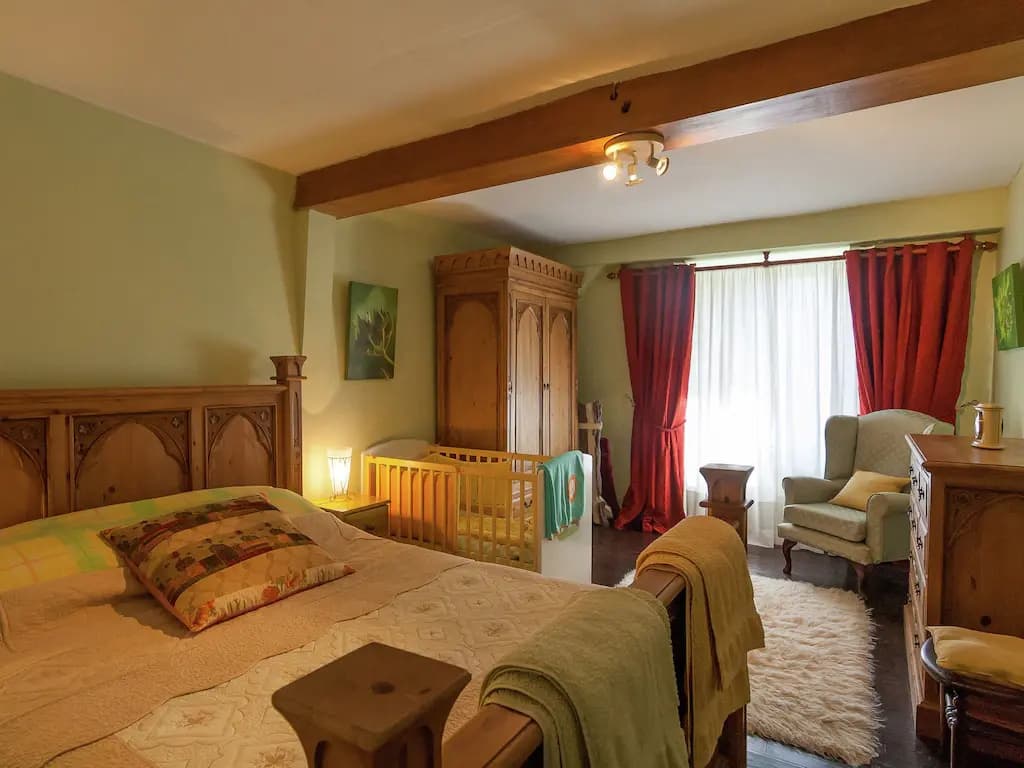 Elegant Holiday Home in Coubjours with Private Garden - Photo 4