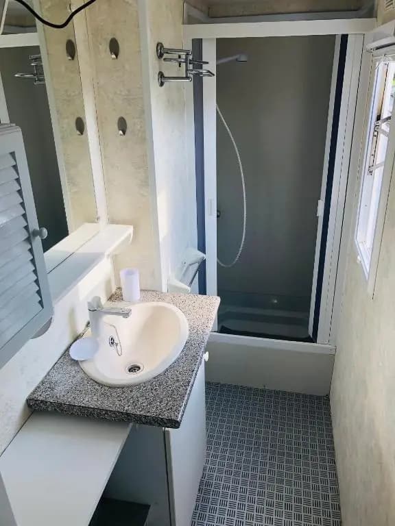 Mobil-home 4 personnes 400m de la mer - Photo 4