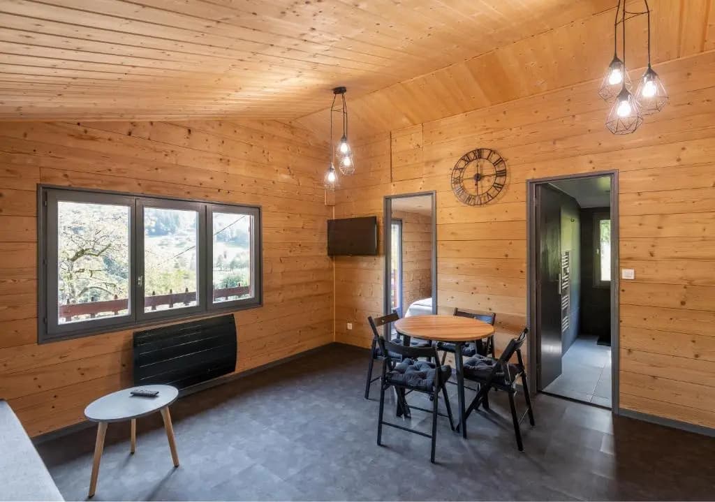 Chalet du Faubourg & Jacuzzi privatif - Photo 2
