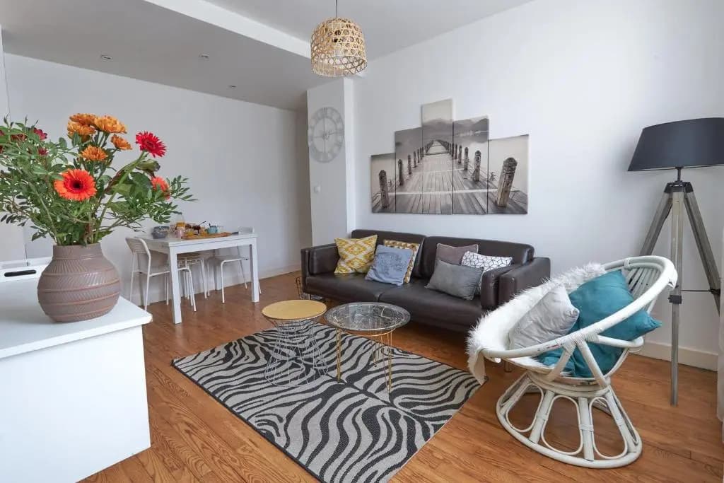 Centre Appt 2 Chambres, Linge, Parking, Wifi - Miniature 7