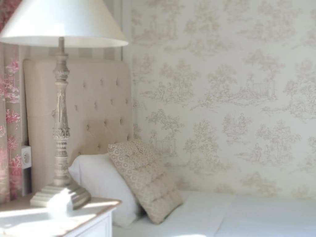 Logis Hotel Louise De Savoie - Photo 4