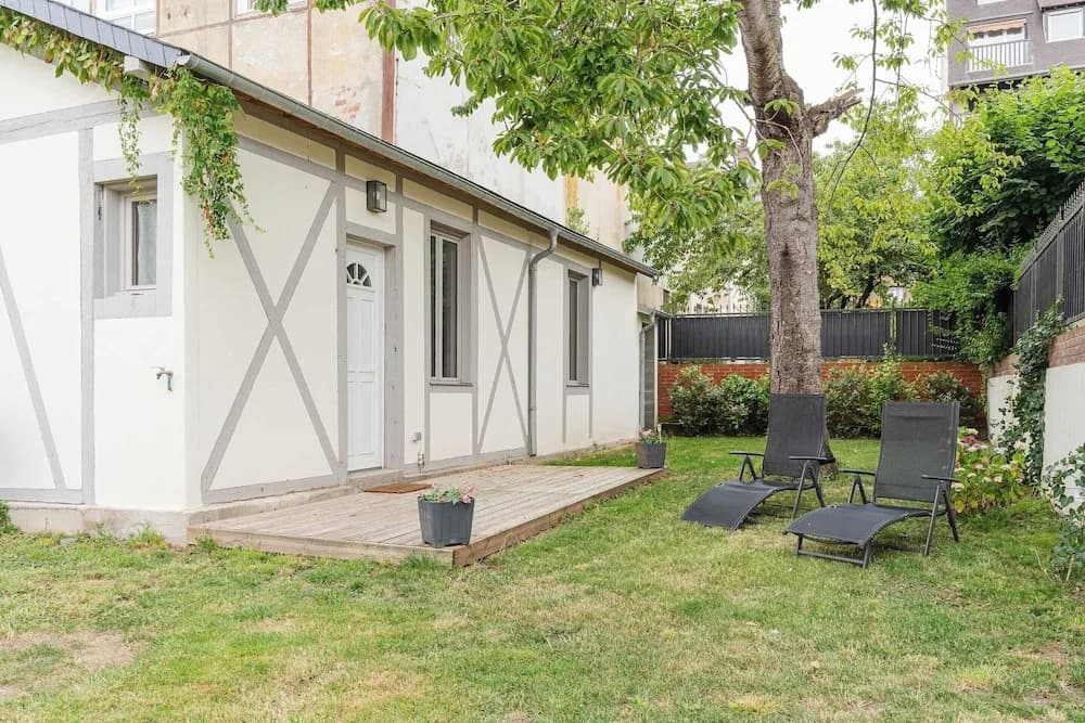 Townhouse With Garden 100m From Place Morny - Miniature 7