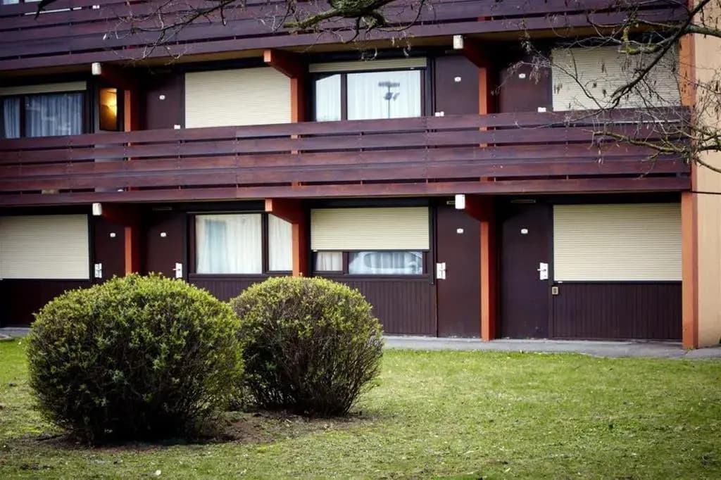 Hotel Kyriad Direct Roanne - Photo 1