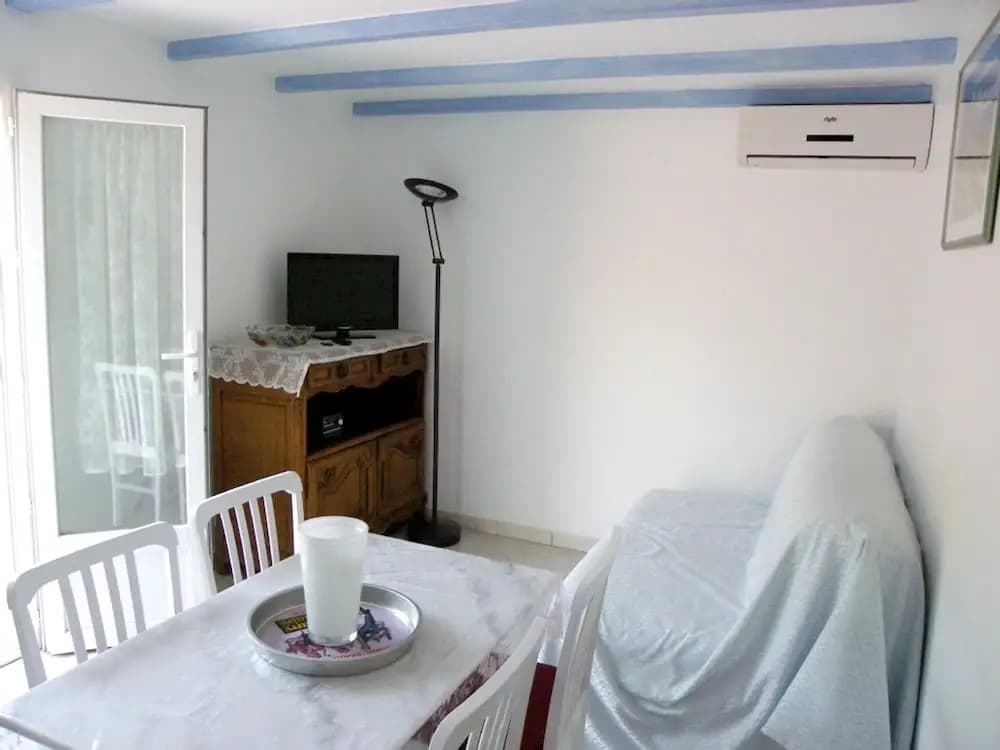 Apartment with One Bedroom in Le Plan-De-La-Tour, with Wonderful City View, Furnished Garden And Wifi - 6 Km From the Beac...