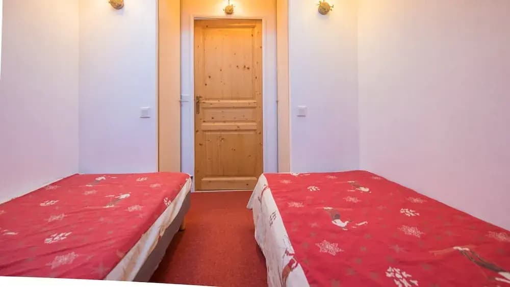 Apartment in Orcieres With Heated Pool - Photo 3