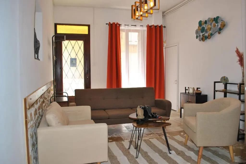 Detached house 2 minutes from the centre of Sarlat la Caneda - Miniature 7