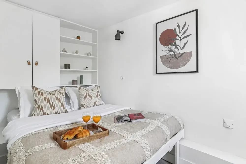 Cozy 1BR Flat in the Heart of République - Photo 1