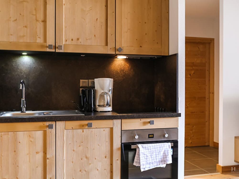 Chalet in Combloux With Mont-blanc Views - Miniature 8