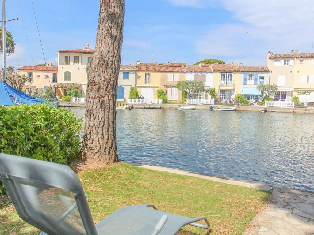 Pleasant holiday home in Port Grimaud with garden - Miniature 7