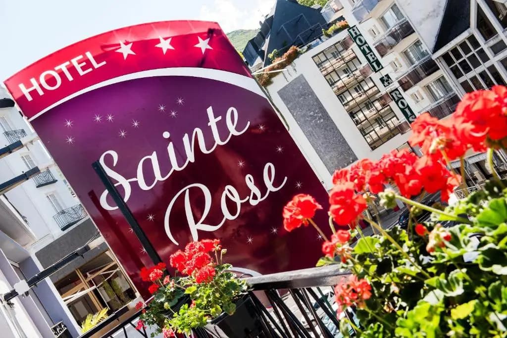 Hotel Sainte Rose - Photo 1