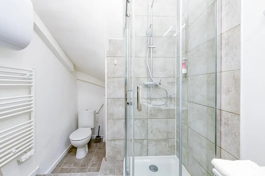 Meuble Classe 3 Etoiles Au Pied Des Thermes - Miniature 6