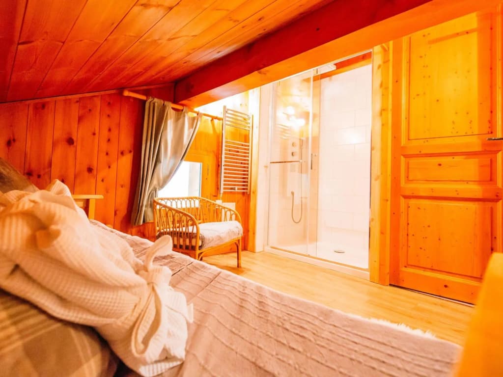 Atmospheric 14-person Chalet in Plagne 1800 - Photo 3