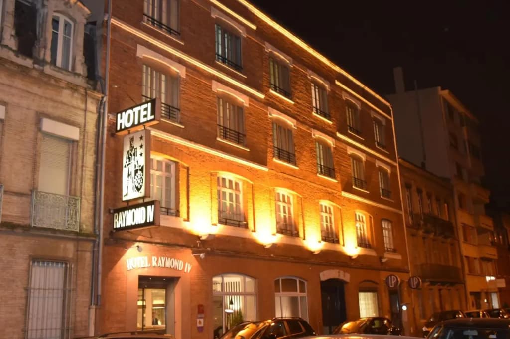 Hôtel Raymond 4 Toulouse - Photo 1