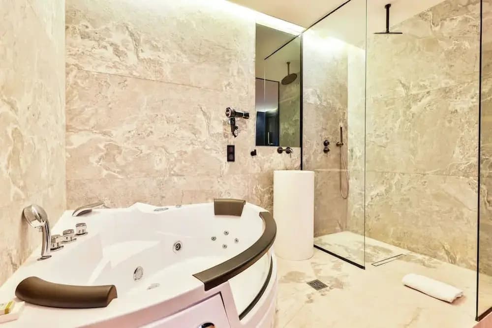 Wonderful Suite With AC Le Marais Beaubourg - Miniature 7