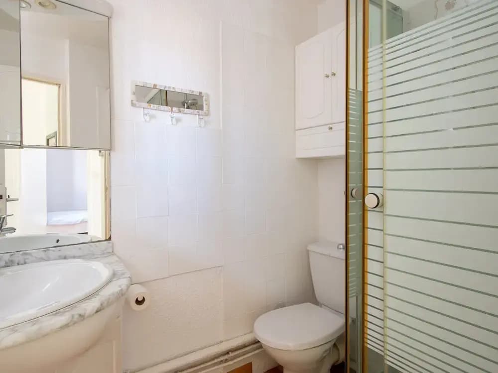 Seaside Simplicity & Comfort - Miniature 6