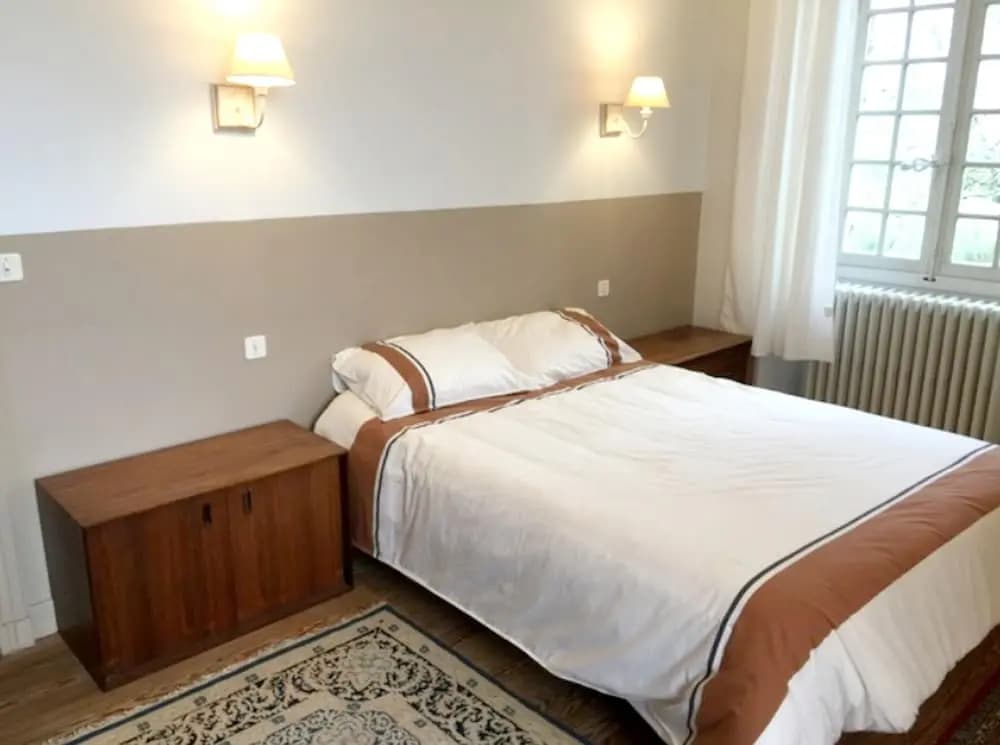 Villa With 10 Bedrooms In Villeneuve Sur Lot With Wonderful City View Private Pool Furnished Garden - Photo 3