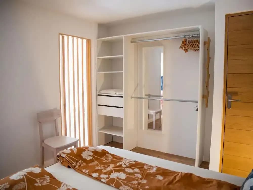Bright, Modern Loft Comfortable Vacation Home - Photo 2