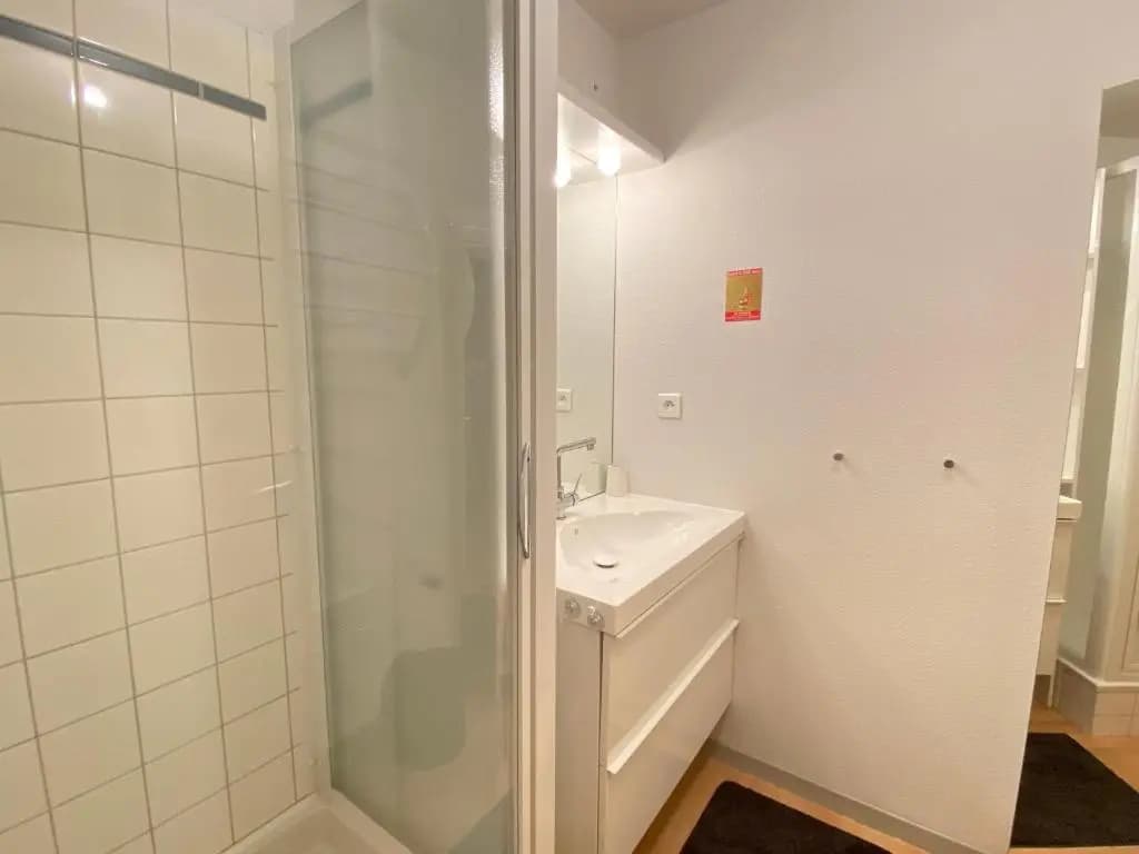 T2 alcove confortable pour 4 à 5p. Balcon. Parking - Miniature 6