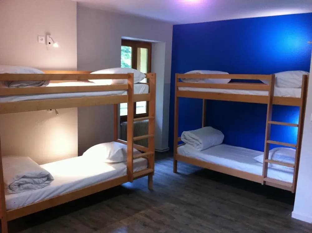 1861 Châtel Hostel - Photo 2