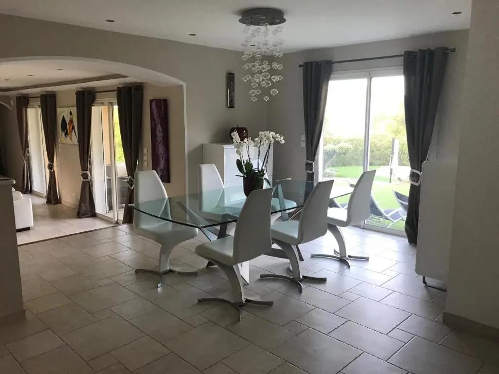 Villa Sanata - Photo 1