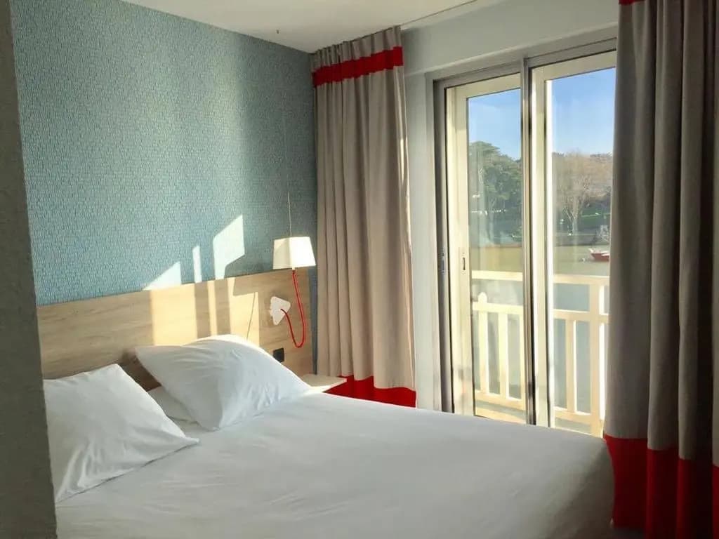 Hôtel Beau Soleil - Photo 2