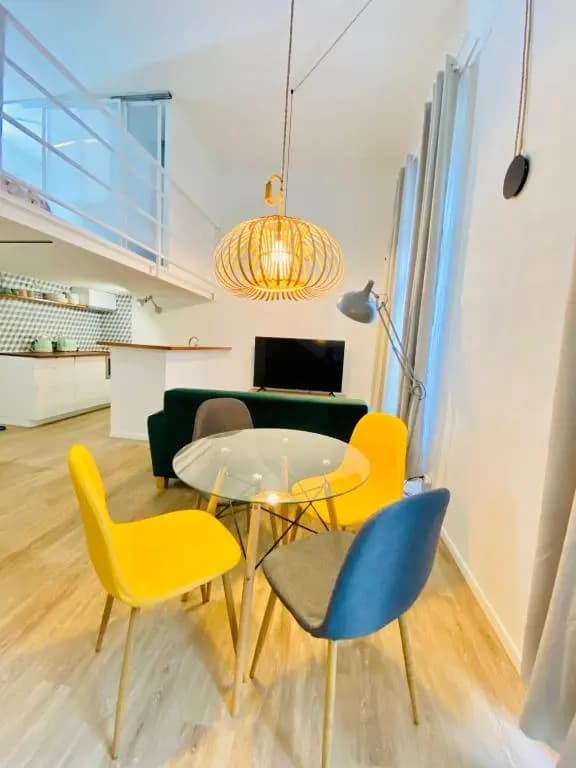 Duplex climatisé-Hauteur sous plafond 1,9m-Parking privé gratuit-Netflix-Arrivée autonome !! Duplex-Ceiling height 1,9m-Fr...