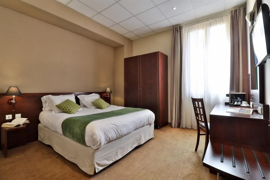 Hotel le Noailles Nice Gare - Photo 2