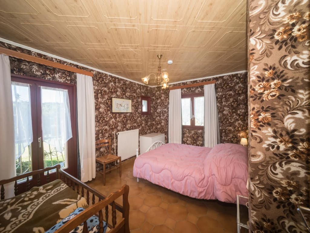 Quaint Holiday Home In Girmont-Val-d'Ajol with Private Terrace - Photo 5