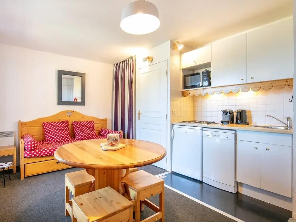 Snug Apartment on the Mountains - Photo 5