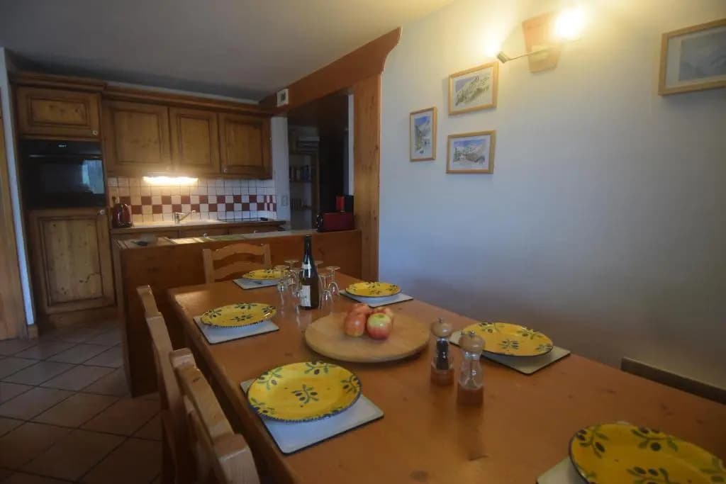 Spacious Apartment 2 Minutes from Ski Lift, Equipped for Babies - Miniature 6