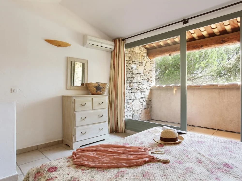 Maisonette in Gordes With Provencal Charm - Photo 3
