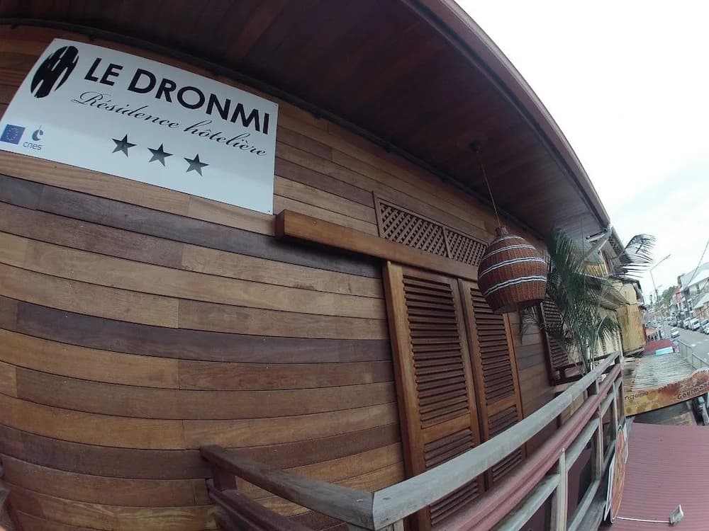 Hôtel Le Dronmi - Photo 1