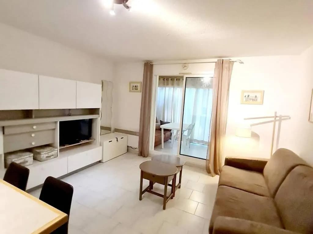 Appartement Six-Fours-les-Plages, 2 pièces, 4 personnes - FR-1-316-24 - Photo 1