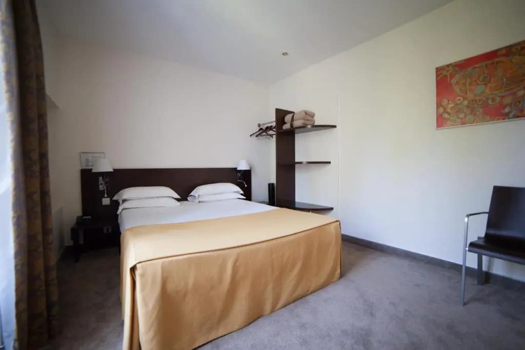 Hotel La Beauze - Photo 3
