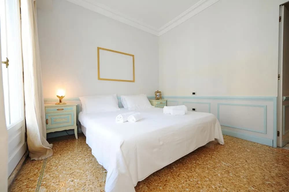 Royal Negresco - 5 Stars Holiday House - Miniature 7