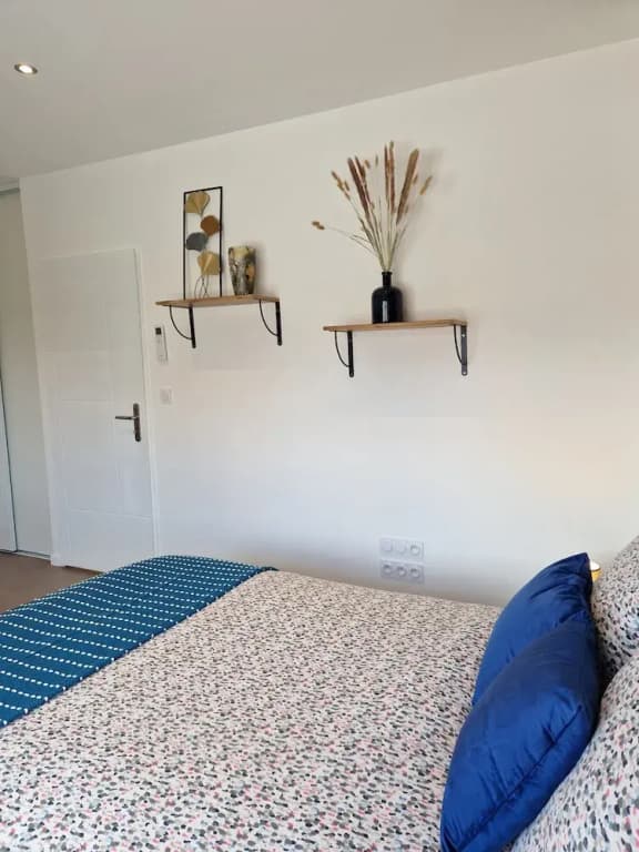 Chic & Central - Your Retreat in Le Mans - Photo 1