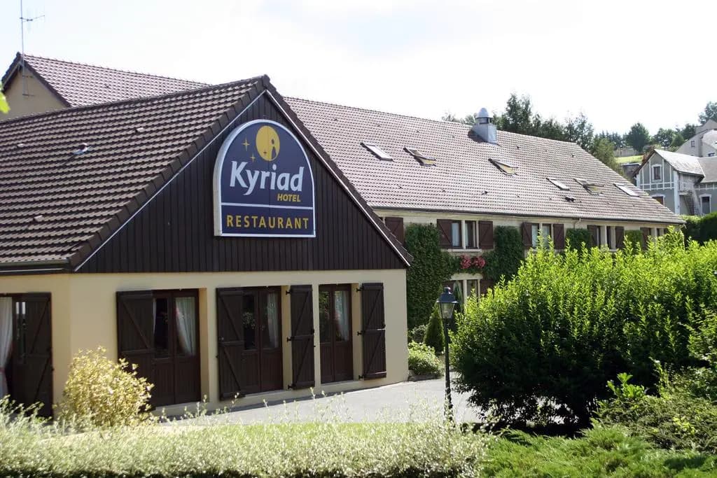 Brit Hotel La Ferté-Bernard - Photo 1