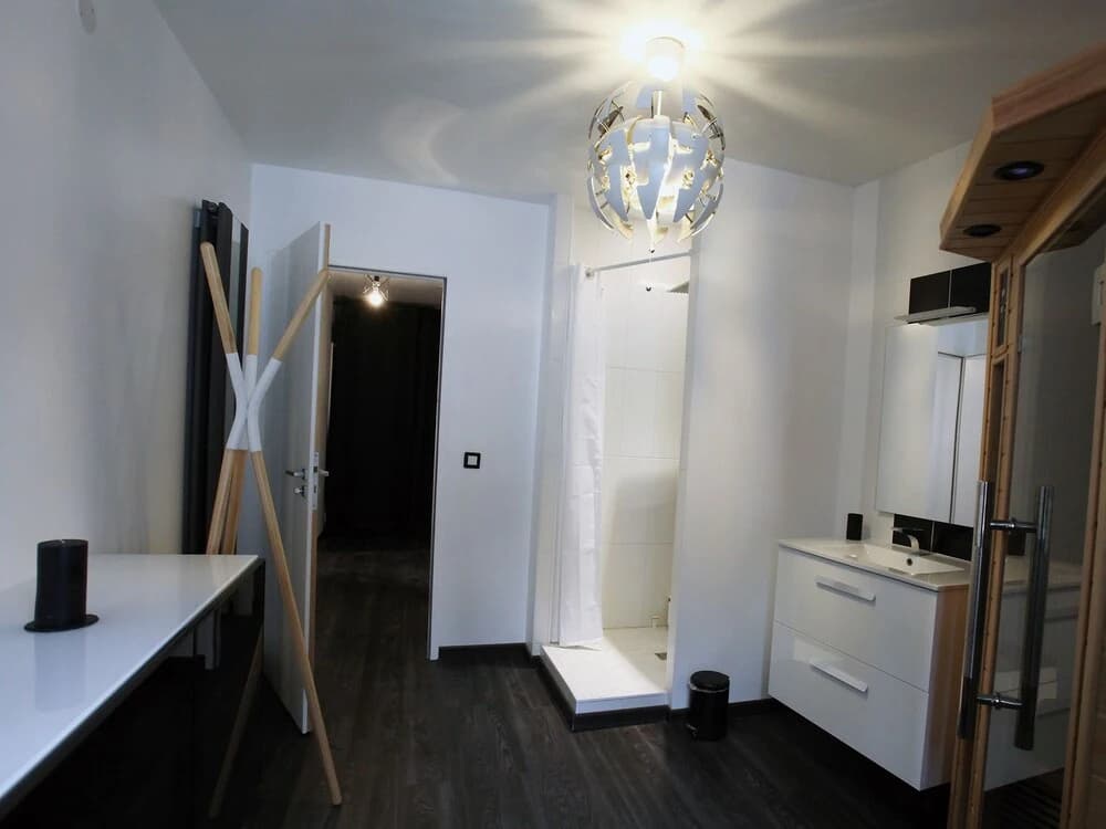 2 bd apartment with sauna- center Annecy - Photo 2