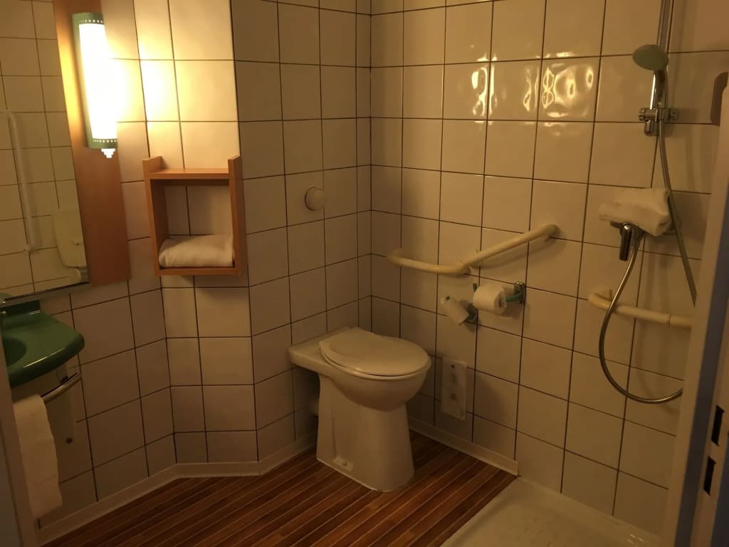 ibis Perpignan Sud Saint Charles - Miniature 8